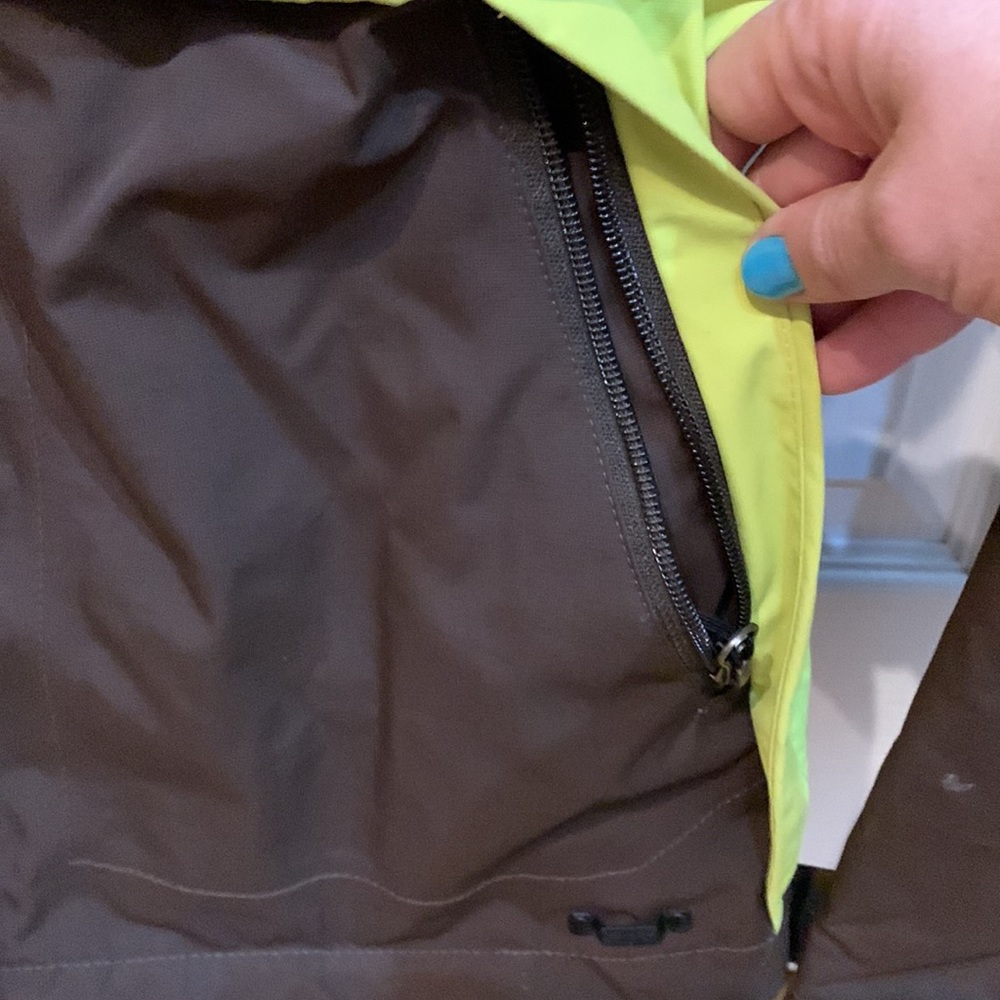 Spyder Shell Ski Jacket, Size Medium - image 3